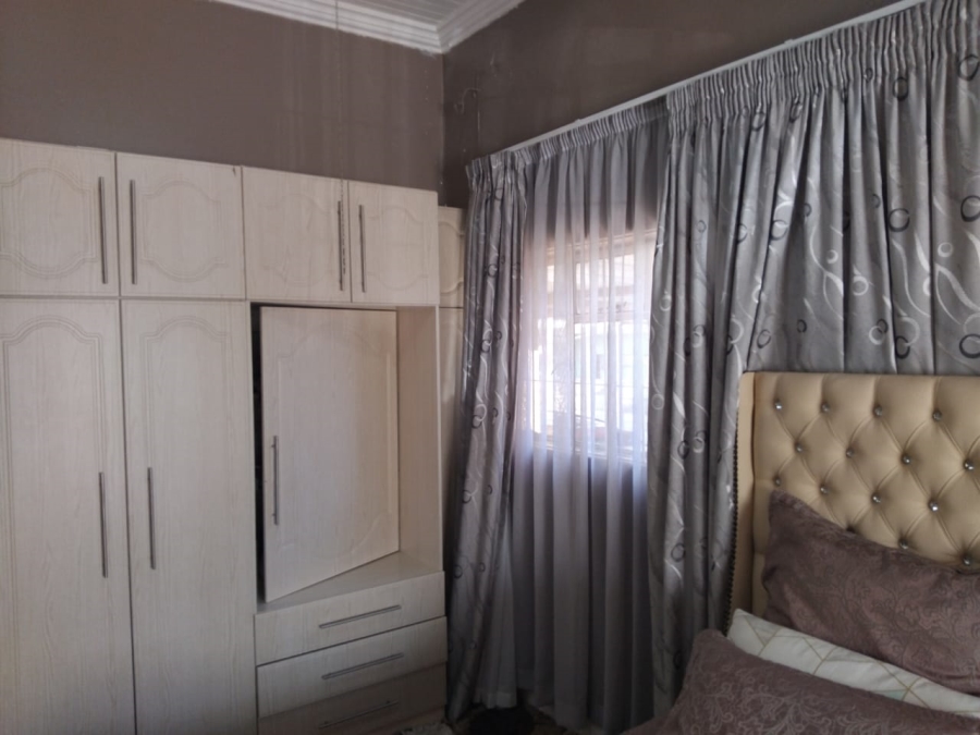 4 Bedroom Property for Sale in Echovale Eastern Cape